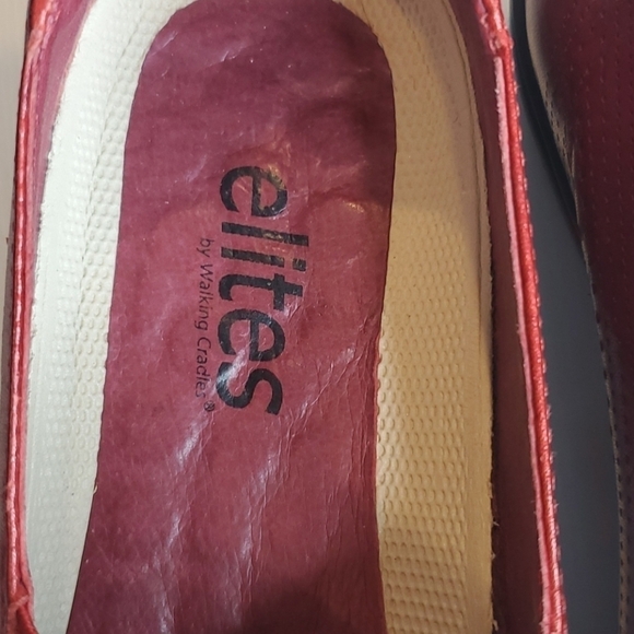 Walking Cradles Elites Red Leather Loafers Narrow 7 - Picture 3 of 14